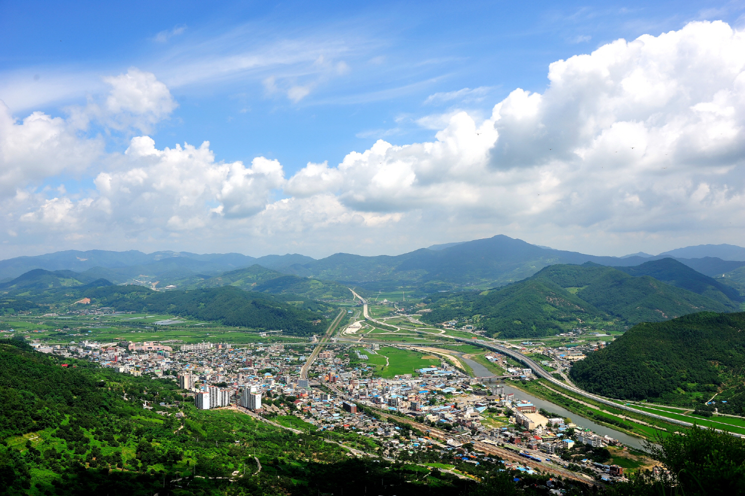 청도 전경